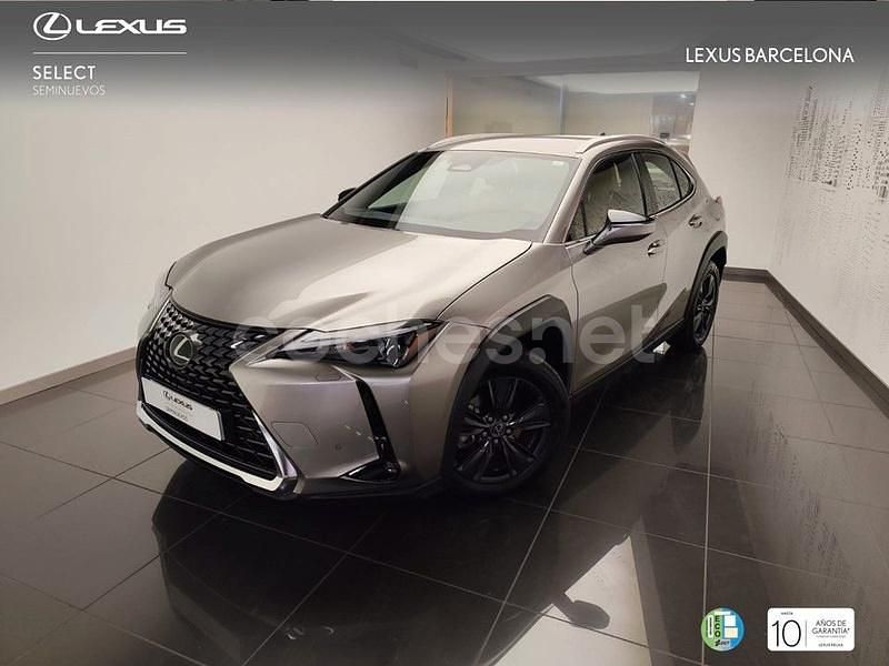 Gris / plata Usado 2025 Lexus UX SUV | 36.900 € - Imagen 1/4