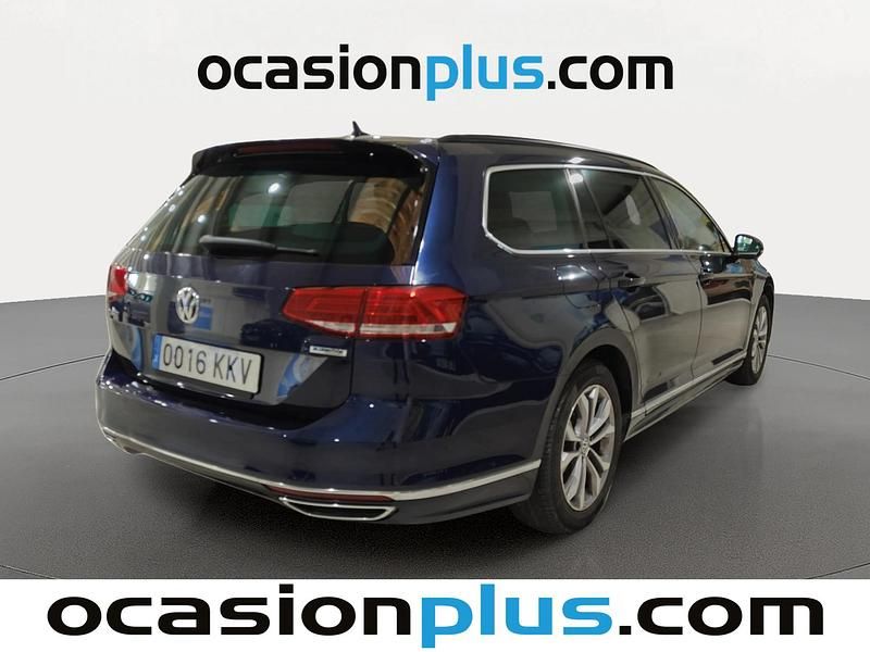 Usado VW Passat Exclusive 150 CV (110 kW) 2018 Azul Familiar