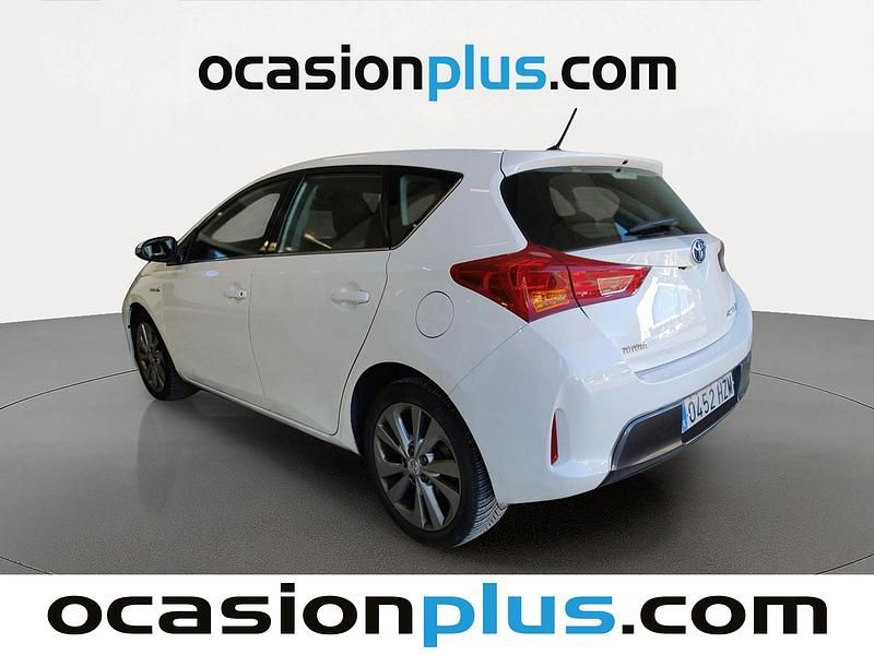 Usado Toyota Auris Hybrid Active 136 CV (100 kW) 2014 Blanco Utilitario