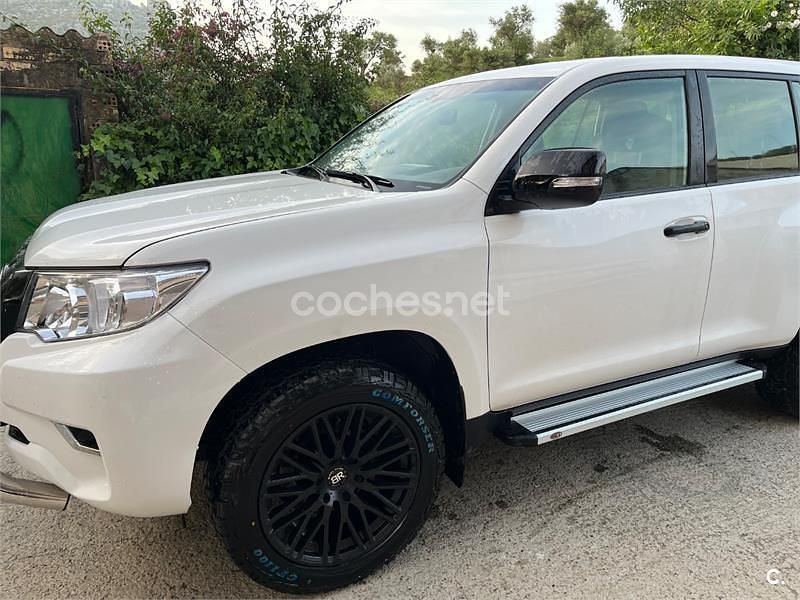 Usado Toyota Land Cruiser 177 CV (130 kW) 2020 Blanco SUV