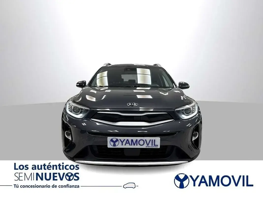 Usado Kia Stonic 120 CV (88 kW) 2017 Gris SUV