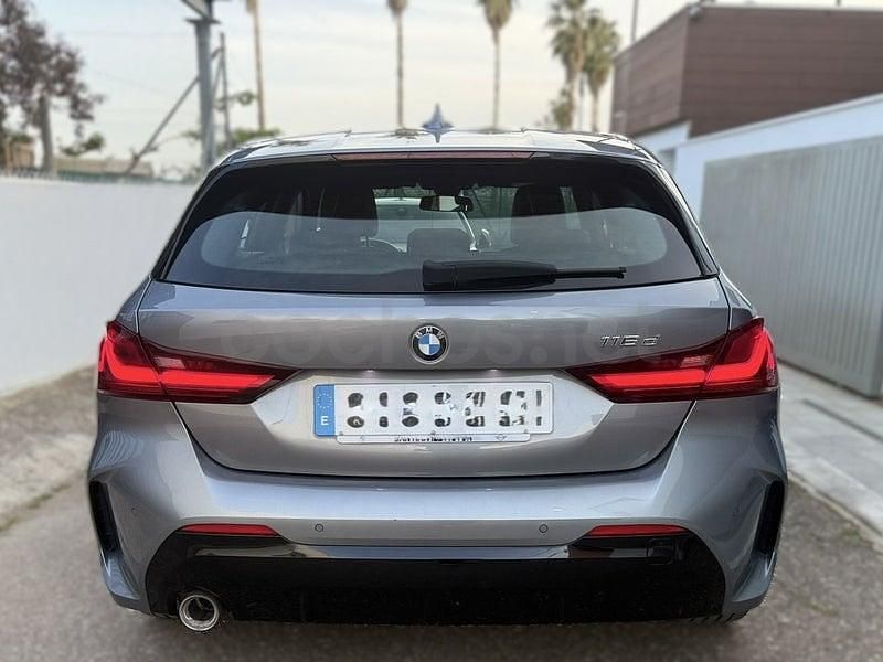 Usado BMW 116 M Sport 116 CV (85 kW) 2023 Gris / plata Utilitario