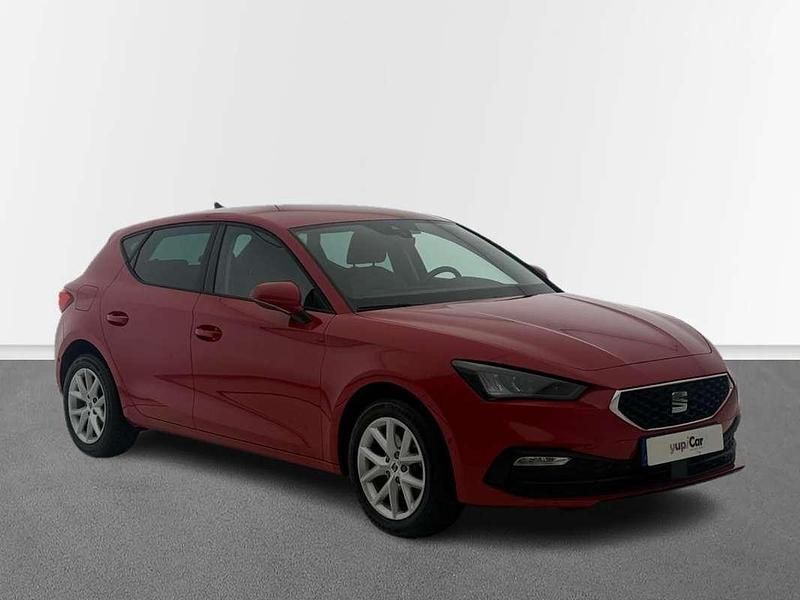 Rojo Usado 2022 Seat Leon Style Utilitario | 17.990 € (Un poco caro) - Imagen 1/4