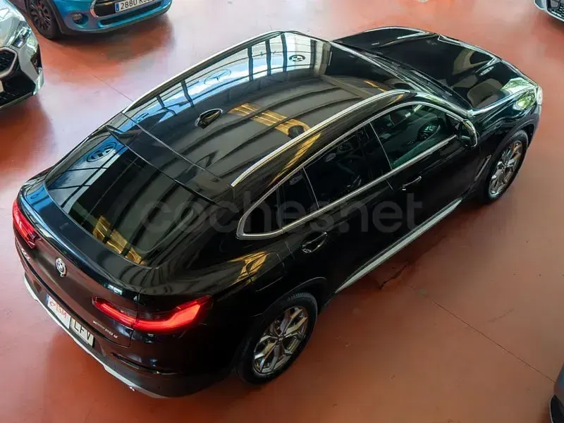 Usado BMW X4 Comfort Edition 190 HP (139 kW) 2020 Preto SUV