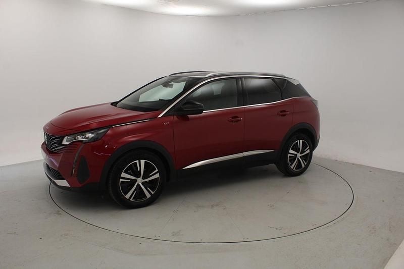 Usado Peugeot 3008 GT 131 CV (96 kW) 2021 Rojo SUV