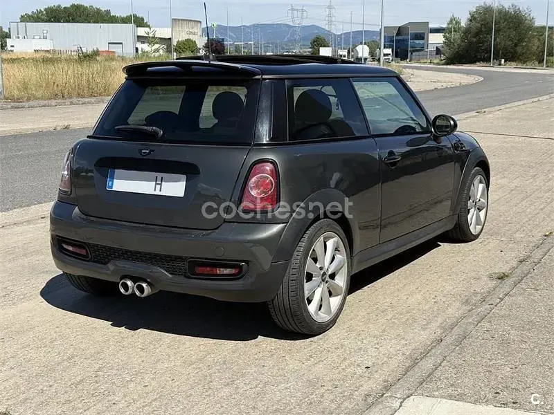 Usado Mini Cooper SD 143 CV (105 kW) 2011 Gris / plata Utilitario