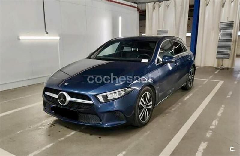 Usado Mercedes A200 150 CV (110 kW) 2021 Azul Berlina