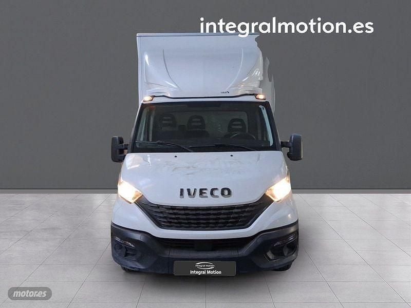 Usado Iveco Daily 150 CV (110 kW) 2021 Blanco Van