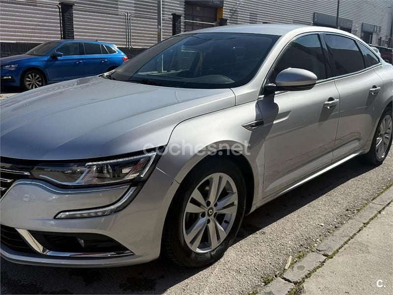 Usado Renault Talisman Intens 130 CV (95 kW) 2016 Gris / plata Berlina