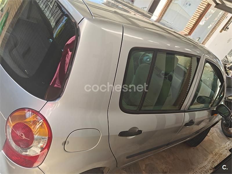Brugt Renault Modus Dynamique 85 HK (62 kW) 2006 Grå MPV