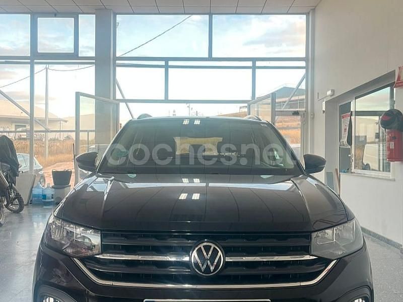 Usado VW T-Cross Advance 110 CV (80 kW) 2022 Negro SUV