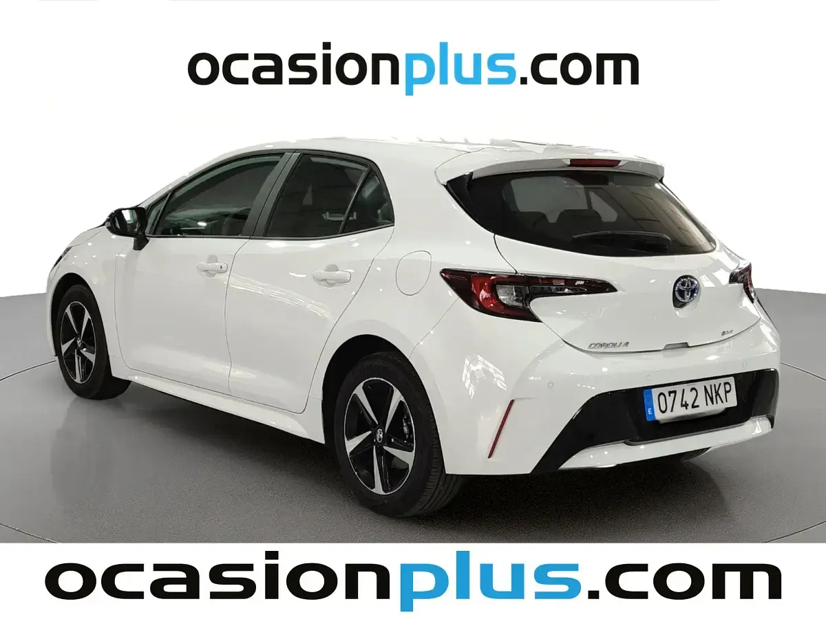 Usado Toyota Corolla Active 140 CV (102 kW) 2026 Blanco Utilitario