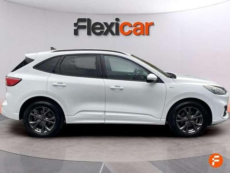 Usado Ford Kuga ST-Line 190 CV (139 kW) 2021 Blanco SUV