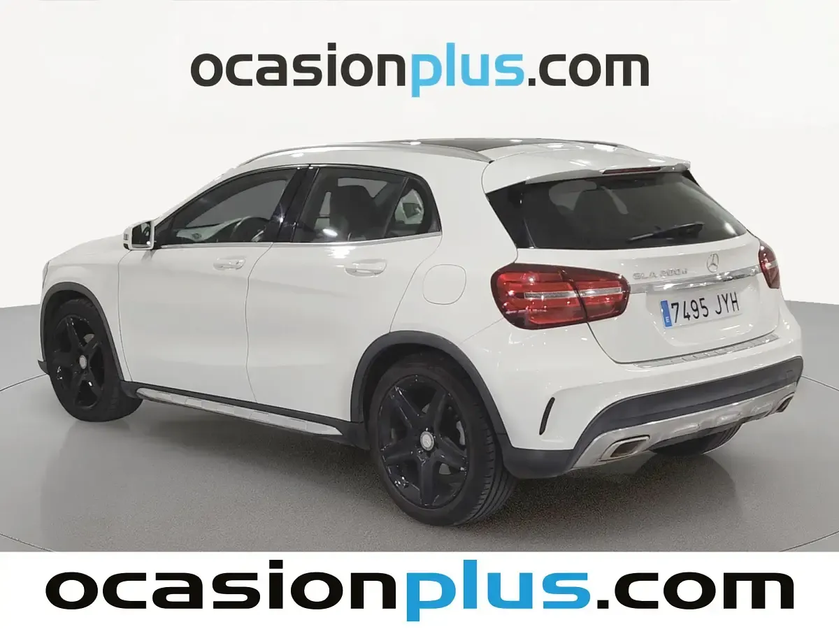 Usado Mercedes GLA200 AMG 136 CV (100 kW) 2017 Blanco SUV