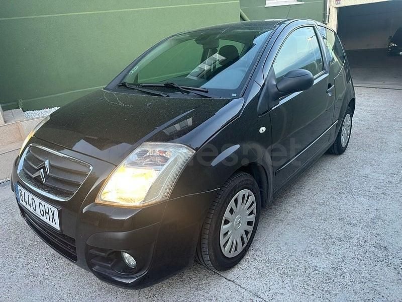 Käytetty Citroën C2 70 HP (51 kW) 2003 Musta Viistoperä