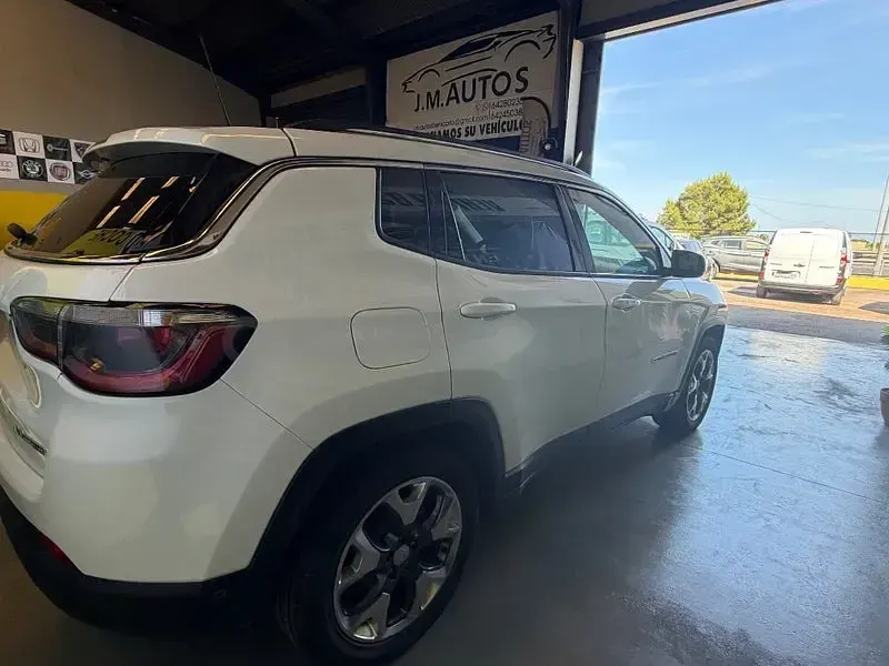 Usado Jeep Compass Limited 120 CV (88 kW) 2020 Blanco SUV