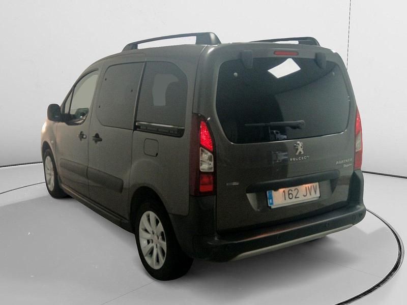Usado Peugeot Partner Tepee Outdoor 110 CV (80 kW) 2016 Monovolumen