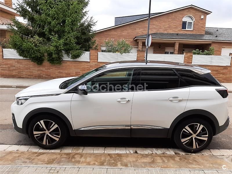 Usado Peugeot 3008 Allure 130 CV (95 kW) 2017 Blanco SUV