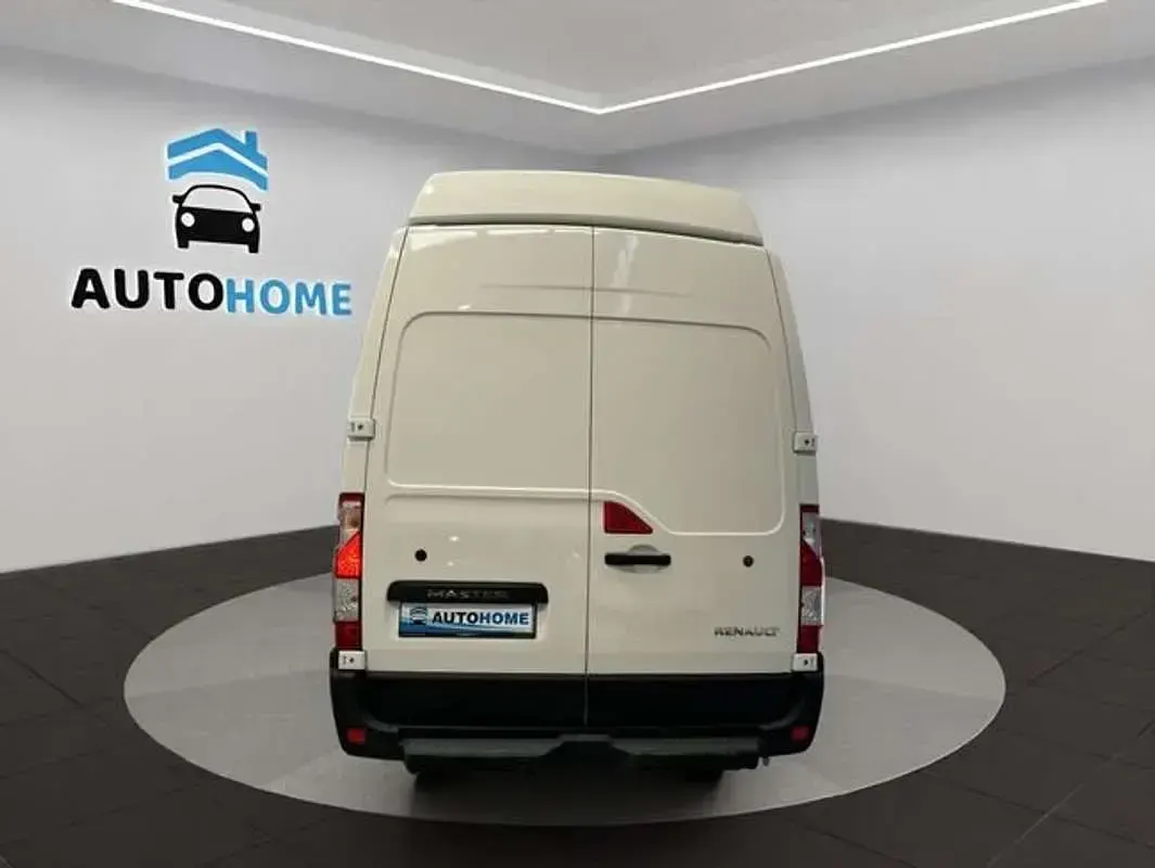Usado Renault Master 165 CV (121 kW) 2021 Blanco Monovolumen