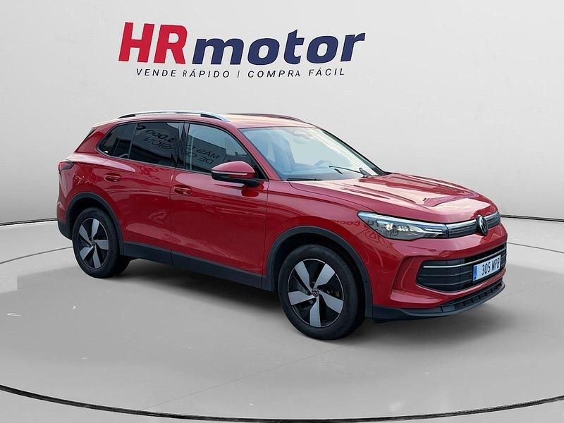Usado VW Tiguan Life 151 CV (111 kW) 2024 Rojo SUV