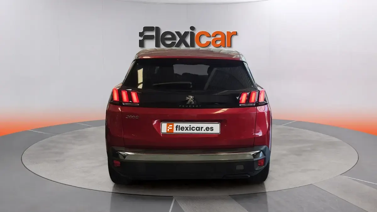 Usado Peugeot 3008 Active 131 CV (96 kW) 2018 Rojo SUV