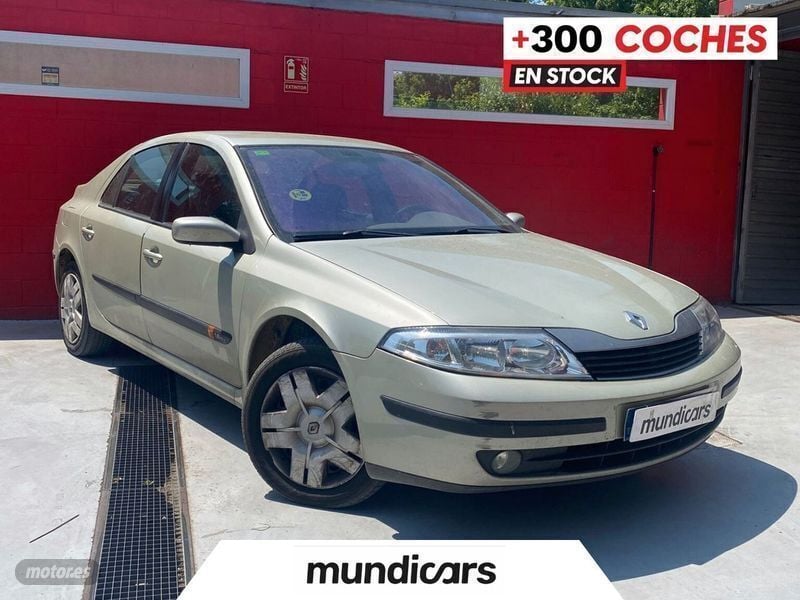 Gris Usado 2001 Renault Laguna II Dynamique Berlina | 2990 € (Precio justo) - Imagen 1/4