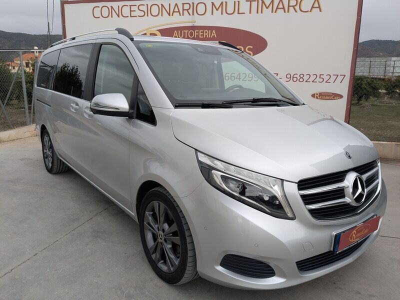 Usado Mercedes V250 Exclusive 190 CV (139 kW) 2019 Gris Monovolumen