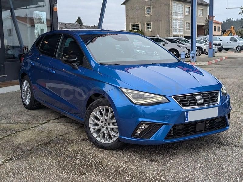 Usado Seat Ibiza FR 110 CV (80 kW) 2022 Azul Utilitario