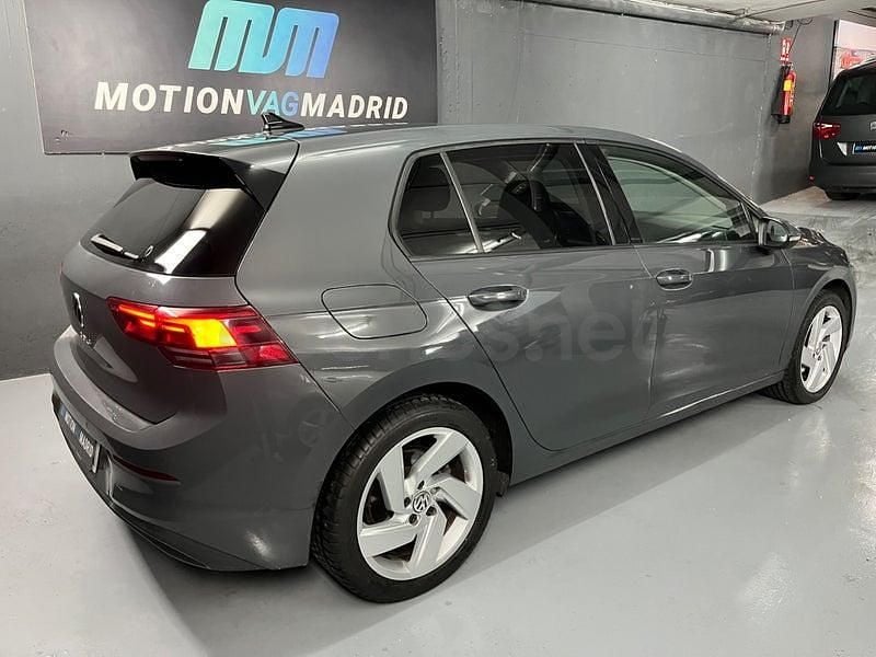 Usado VW Golf VII Advance 150 CV (110 kW) 2020 Gris / plata Berlina