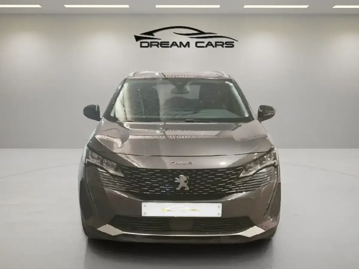 Usado Peugeot 5008 Allure 130 CV (95 kW) 2021 Gris SUV