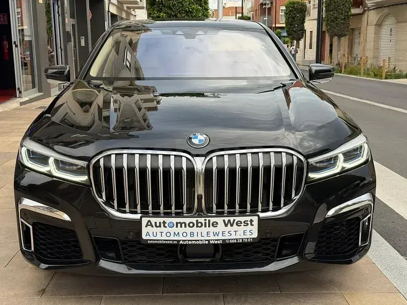 Usado BMW 750 Comfort Edition 530 CV (389 kW) 2019 Negro Berlina