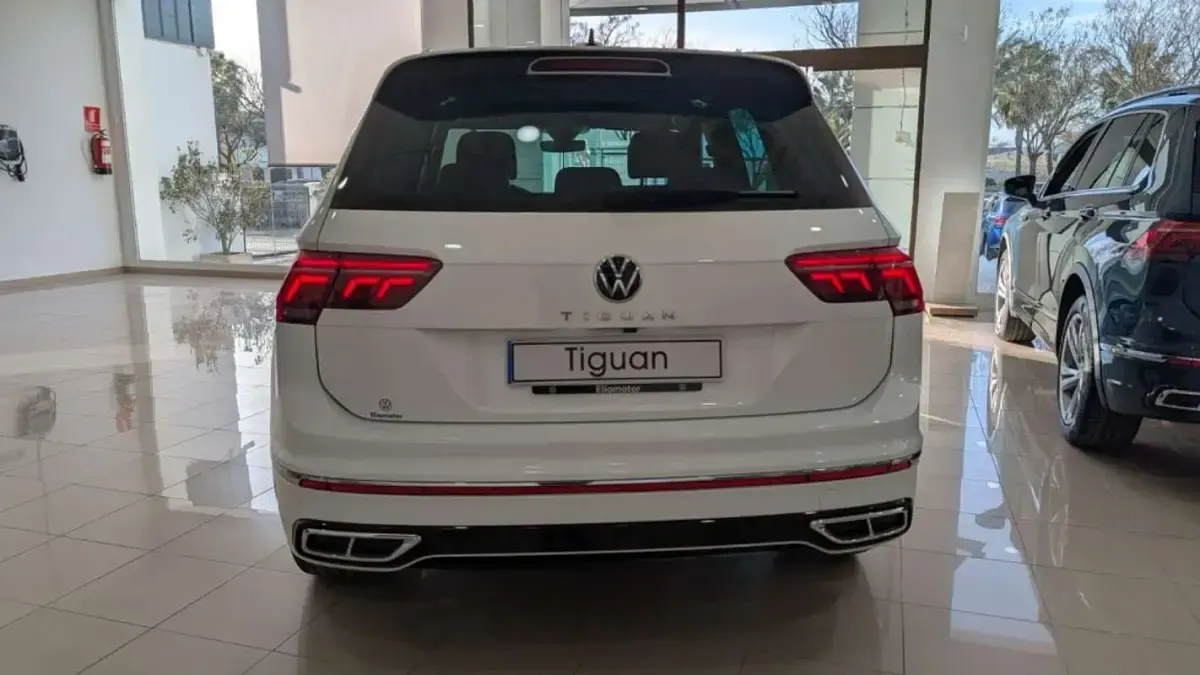 Usado VW Tiguan R-line 150 CV (110 kW) 2022 Blanco SUV