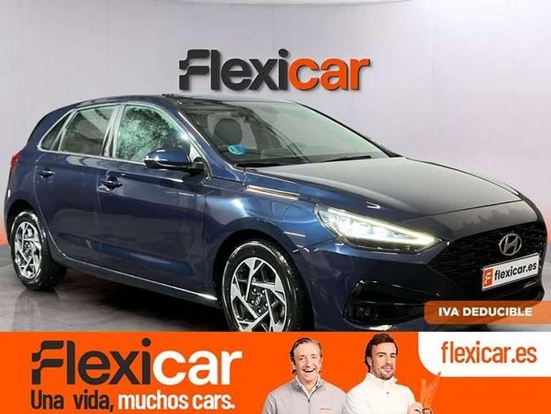 Usado Hyundai i30 120 CV (88 kW) 2024 Azul Berlina