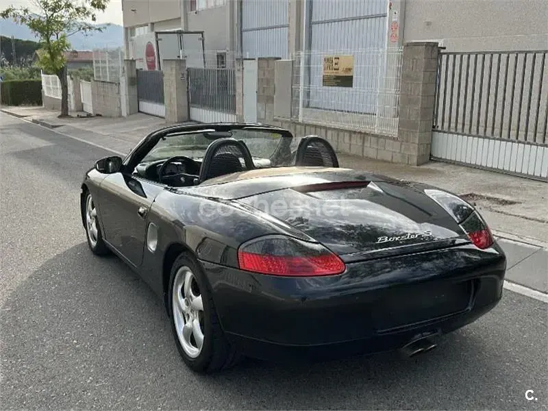 Usado Porsche Boxster S 252 CV (185 kW) 2000 Negro Descapotable