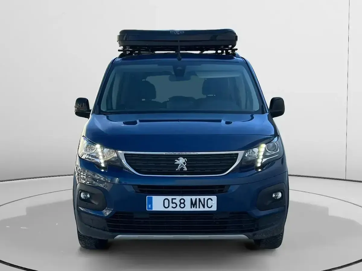 Usado Peugeot Rifter Allure 131 CV (96 kW) 2024 Azul Monovolumen