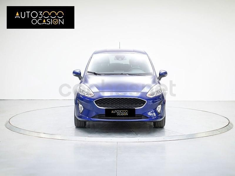 Usado Ford Fiesta Trend 85 CV (62 kW) 2018 Azul Utilitario