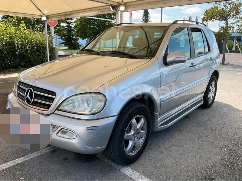 Gris / plata Usado 2004 Mercedes ML400 SUV | 7999 € (Un poco caro) - Imagen 1/4