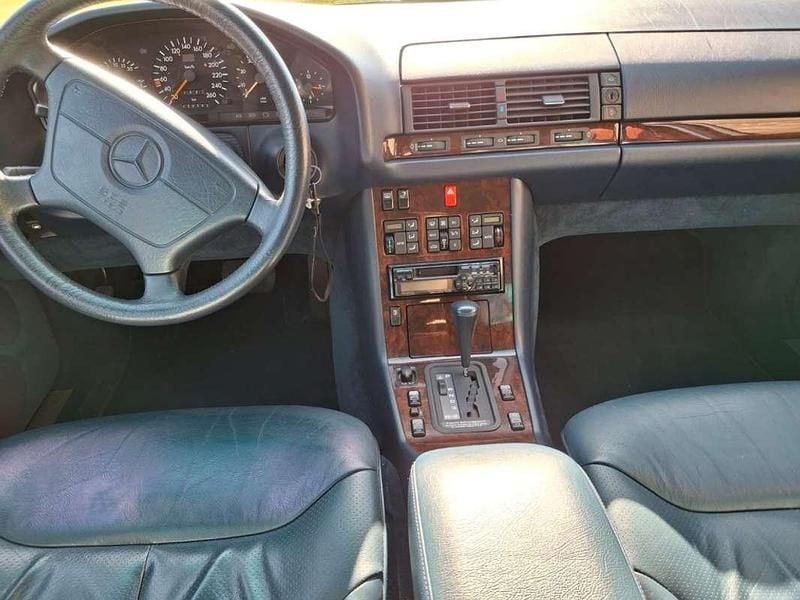 Usado Mercedes 400 279 CV (205 kW) 1993 Azul Berlina