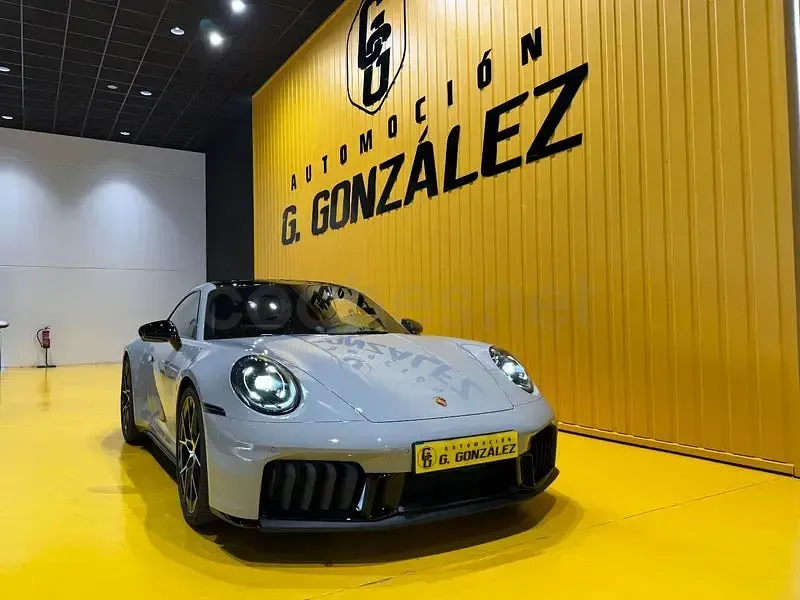Usado Porsche 911 Carrera GTS 541 CV (397 kW) 2026 Gris / plata Coupe