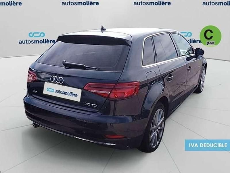 Usado Audi A3 Sportback Design 116 CV (85 kW) 2019 Azul Utilitario