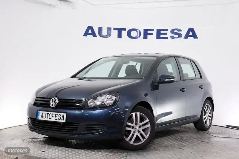 Gris Usado 2009 VW Golf VI Advance | 9650 € (Precio justo) - Imagen 1/4