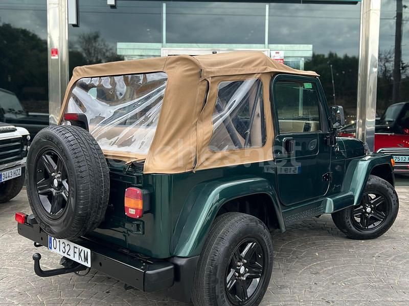 Usado Jeep Wrangler 182 CV (133 kW) 2000 Verde SUV