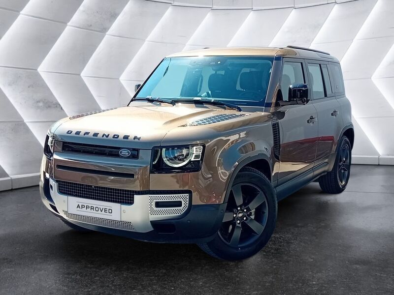Marrón Usado 2024 Land Rover Defender SE SUV | 85.000 € (Precio justo) - Imagen 1/4