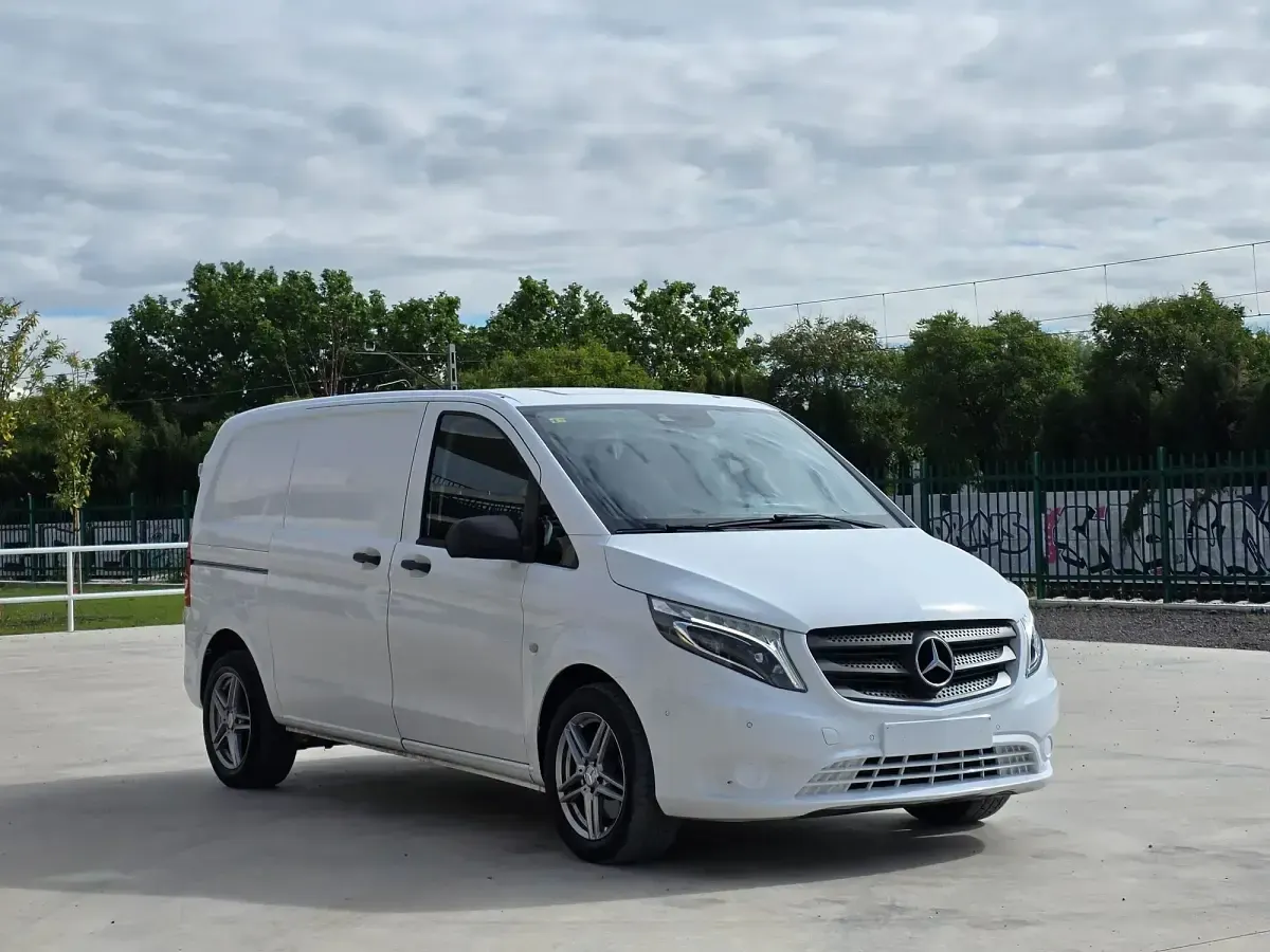 Usado Mercedes Vito 190 CV (139 kW) 2016 Blanco Van