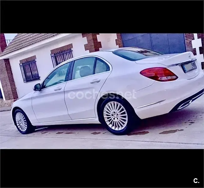 Usado Mercedes C220 Exclusive 170 CV (125 kW) 2015 Blanco Berlina