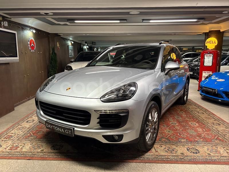 Gris / plata Usado 2017 Porsche Cayenne SUV | 32.990 € (Precio justo) - Imagen 1/4