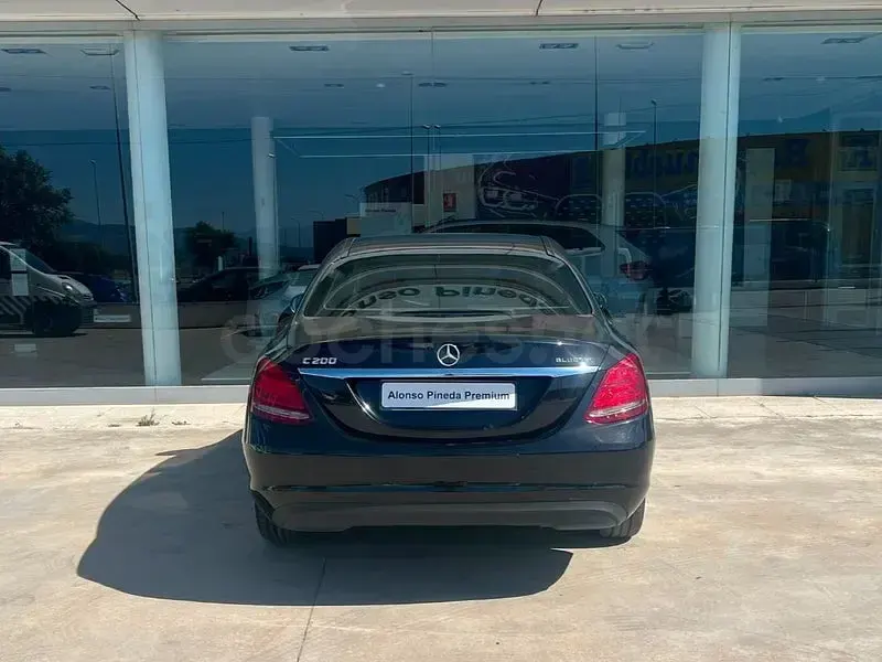 Usado Mercedes C200 136 CV (100 kW) 2016 Negro Berlina