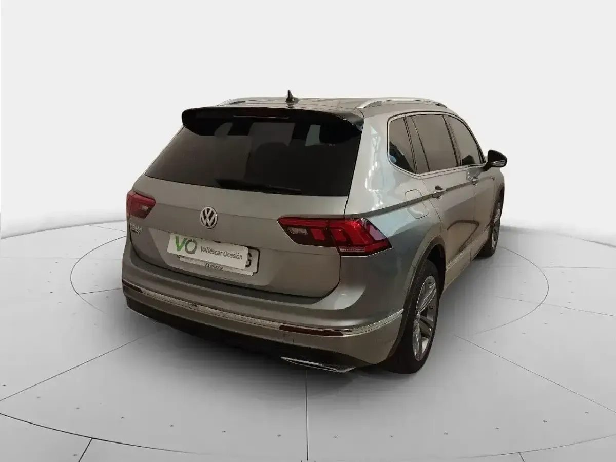 Usado VW Tiguan Advance 151 CV (111 kW) 2021 Plateado SUV
