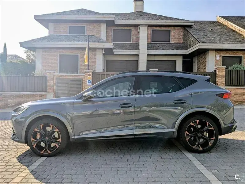 Usado Cupra Formentor VZ 310 CV (228 kW) 2020 Gris / plata SUV