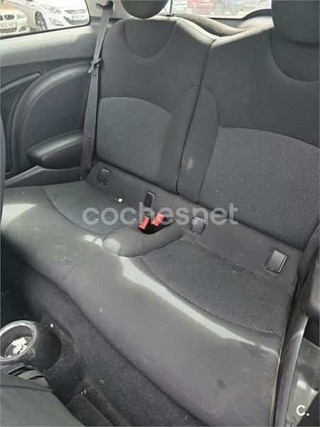 Usado Mini Cooper 120 CV (88 kW) 2008 Rojo Utilitario